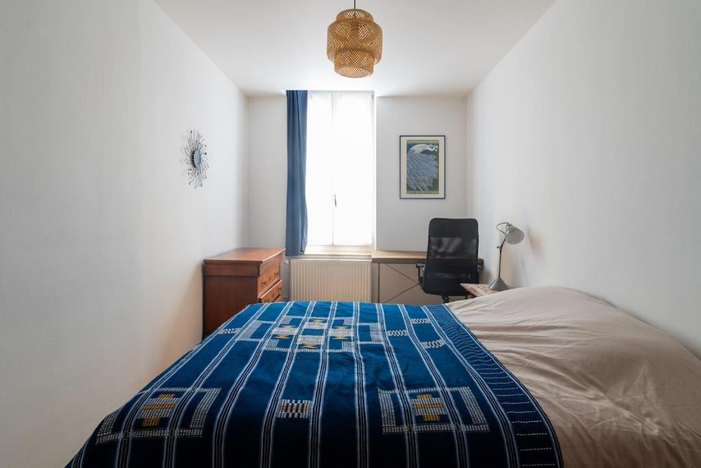 Appartement Meuse & Mono, En Hyper Centre Charleville-Mézières Exteriör bild