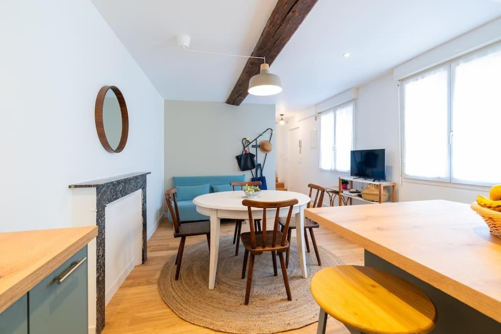 Appartement Meuse & Mono, En Hyper Centre Charleville-Mézières Exteriör bild